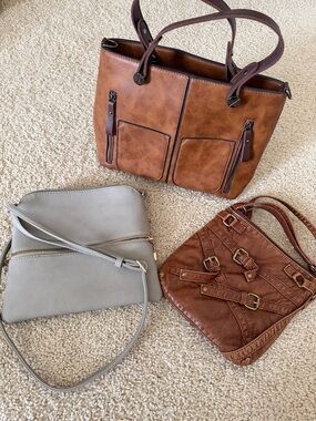 Set/Bundle of Purses, man-made materials